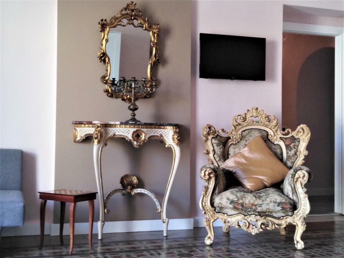 Manzoni Suite Home Aeroporto di Catania Fontana Rossa Esterno foto