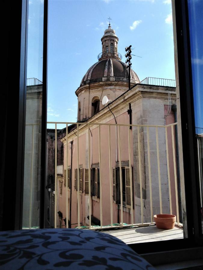 Manzoni Suite Home Aeroporto di Catania Fontana Rossa Esterno foto