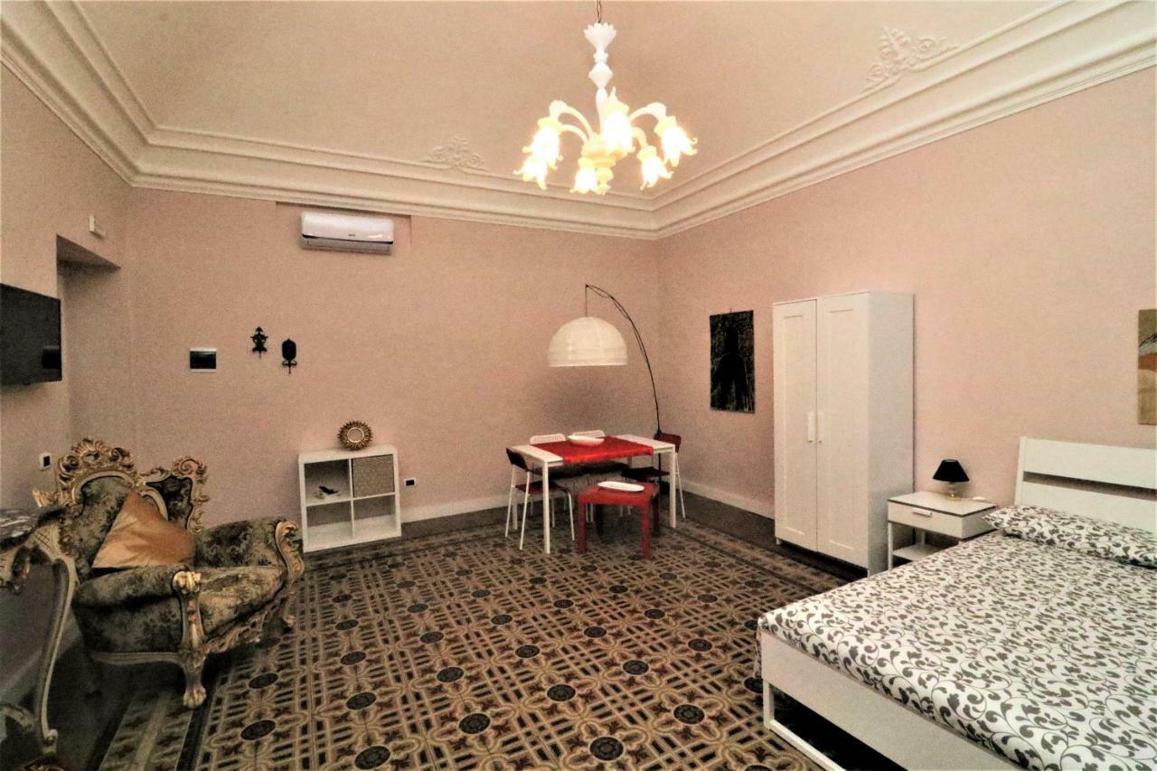 Manzoni Suite Home Aeroporto di Catania Fontana Rossa Esterno foto